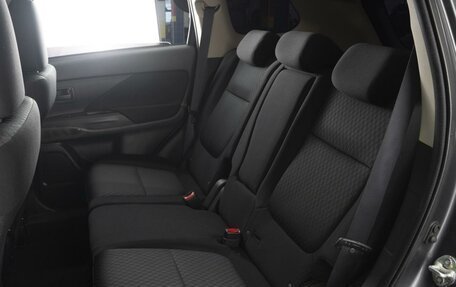Mitsubishi Outlander III рестайлинг 3, 2015 год, 1 720 000 рублей, 9 фотография