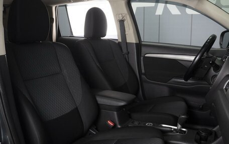 Mitsubishi Outlander III рестайлинг 3, 2015 год, 1 720 000 рублей, 7 фотография