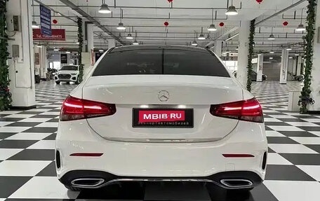 Mercedes-Benz A-Класс, 2022 год, 1 900 000 рублей, 5 фотография