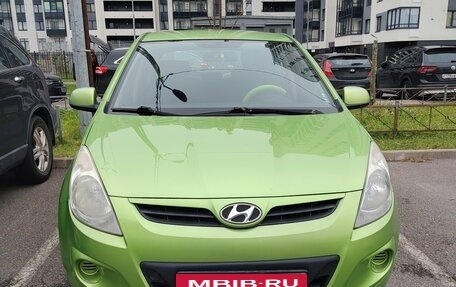 Hyundai i20 IB рестайлинг, 2010 год, 630 000 рублей, 2 фотография