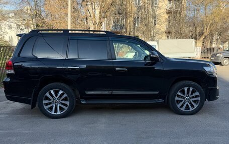 Toyota Land Cruiser 200, 2016 год, 6 450 000 рублей, 5 фотография