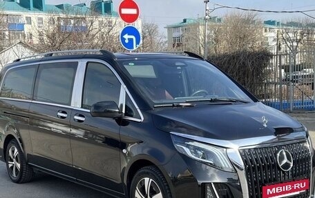 Mercedes-Benz V-Класс, 2025 год, 6 500 000 рублей, 2 фотография