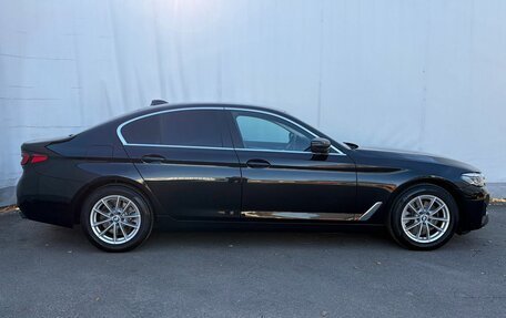 BMW 5 серия, 2021 год, 3 800 000 рублей, 7 фотография