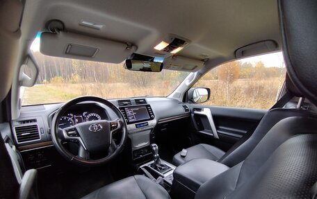 Toyota Land Cruiser Prado 150 рестайлинг, 2022 год, 7 000 000 рублей, 8 фотография