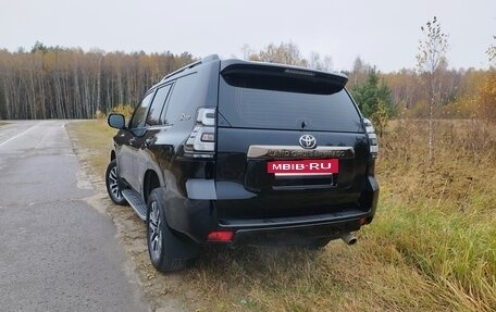 Toyota Land Cruiser Prado 150 рестайлинг, 2022 год, 7 000 000 рублей, 3 фотография