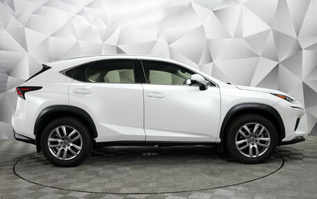 Lexus NX I, 2017 год, 2 735 000 рублей, 6 фотография