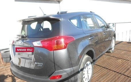 Toyota RAV4, 2013 год, 1 970 000 рублей, 4 фотография
