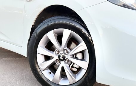 Hyundai Solaris II рестайлинг, 2011 год, 899 999 рублей, 3 фотография