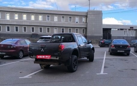 Mitsubishi L200 IV рестайлинг, 2011 год, 860 000 рублей, 5 фотография