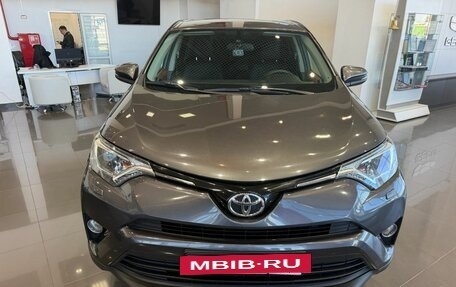 Toyota RAV4, 2015 год, 2 045 000 рублей, 2 фотография
