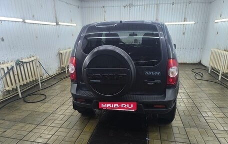 Chevrolet Niva I рестайлинг, 2017 год, 670 000 рублей, 2 фотография