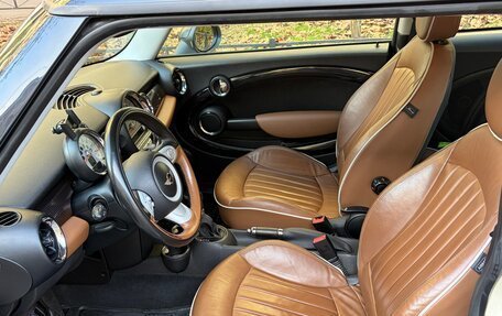 MINI Hatch, 2009 год, 1 190 000 рублей, 3 фотография