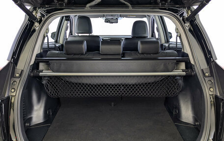 Toyota RAV4, 2019 год, 2 740 000 рублей, 10 фотография