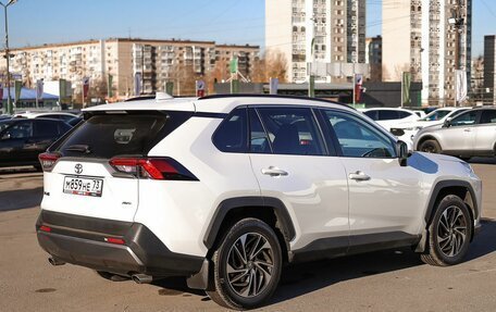 Toyota RAV4, 2020 год, 2 499 000 рублей, 5 фотография