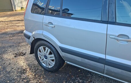 Ford Fusion I, 2006 год, 380 000 рублей, 4 фотография