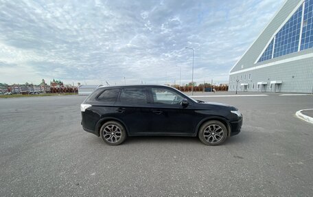 Mitsubishi Outlander III рестайлинг 3, 2014 год, 1 270 000 рублей, 4 фотография