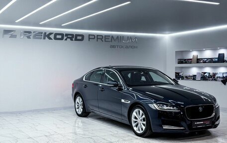 Jaguar XF II, 2020 год, 2 550 000 рублей, 2 фотография