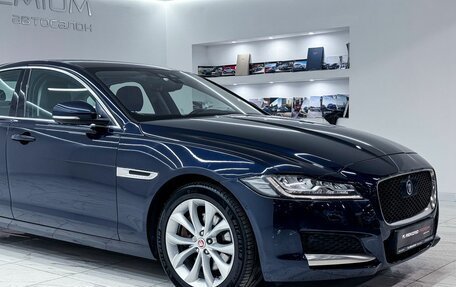 Jaguar XF II, 2020 год, 2 550 000 рублей, 3 фотография