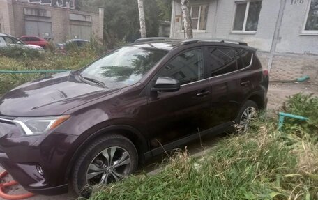 Toyota RAV4, 2017 год, 2 450 000 рублей, 3 фотография