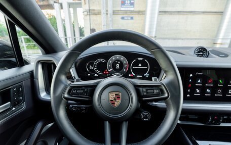 Porsche Cayenne III, 2025 год, 25 000 000 рублей, 18 фотография