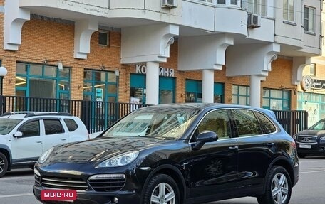 Porsche Cayenne III, 2010 год, 2 799 000 рублей, 2 фотография