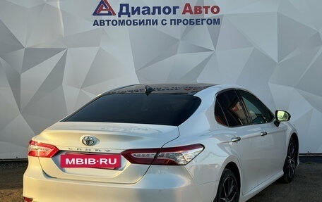 Toyota Camry, 2020 год, 2 340 000 рублей, 5 фотография