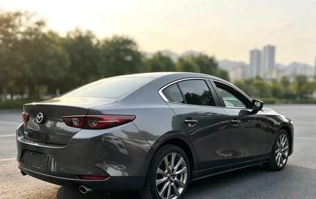 Mazda 3, 2022 год, 1 850 000 рублей, 4 фотография