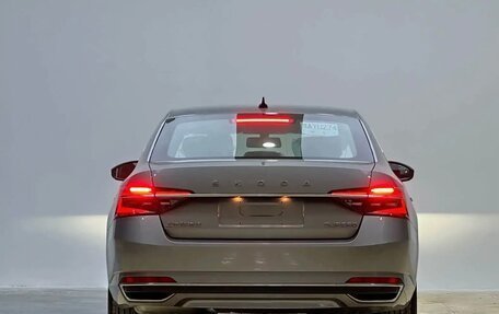 Skoda Superb III рестайлинг, 2023 год, 2 300 000 рублей, 5 фотография