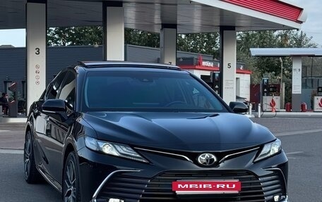 Toyota Camry, 2023 год, 2 999 999 рублей, 2 фотография