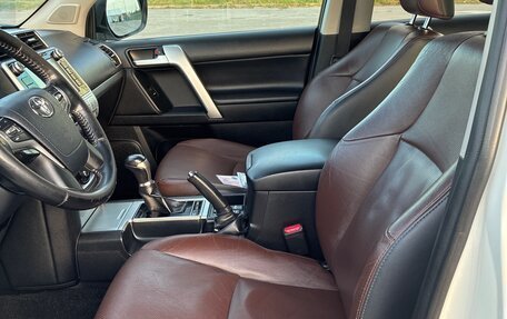 Toyota Land Cruiser Prado 150 рестайлинг, 2018 год, 4 745 000 рублей, 5 фотография