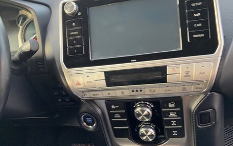 Toyota Land Cruiser Prado 150 рестайлинг, 2018 год, 4 745 000 рублей, 12 фотография