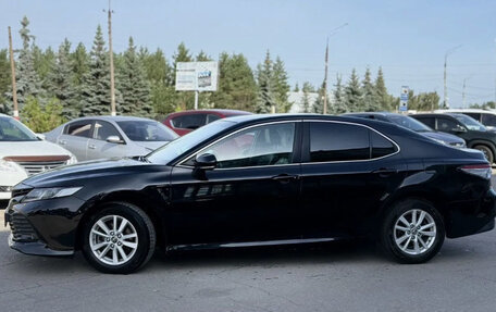 Toyota Camry, 2018 год, 2 050 000 рублей, 4 фотография