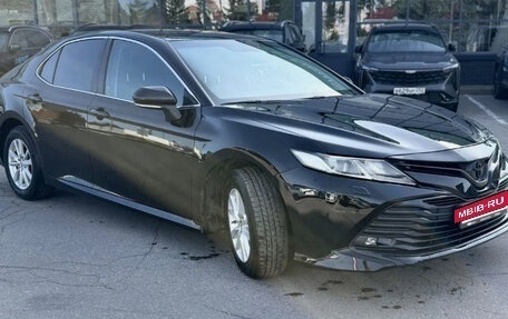 Toyota Camry, 2018 год, 2 050 000 рублей, 3 фотография