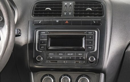 Volkswagen Polo VI (EU Market), 2013 год, 499 000 рублей, 14 фотография