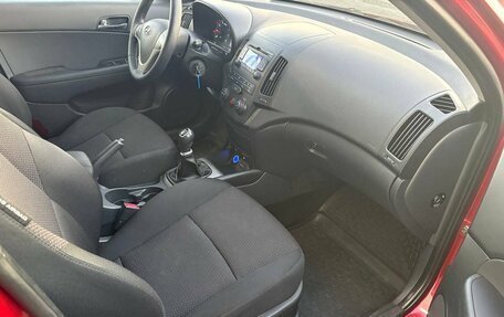 Hyundai i30 I, 2011 год, 650 000 рублей, 14 фотография
