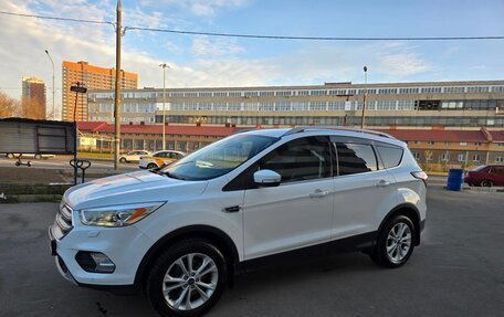 Ford Kuga III, 2017 год, 1 600 000 рублей, 2 фотография
