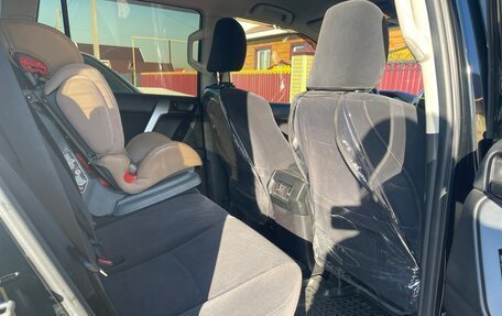 Toyota Land Cruiser Prado 150 рестайлинг, 2016 год, 3 850 000 рублей, 10 фотография