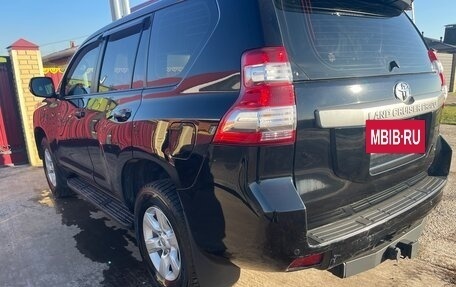 Toyota Land Cruiser Prado 150 рестайлинг, 2016 год, 3 850 000 рублей, 3 фотография