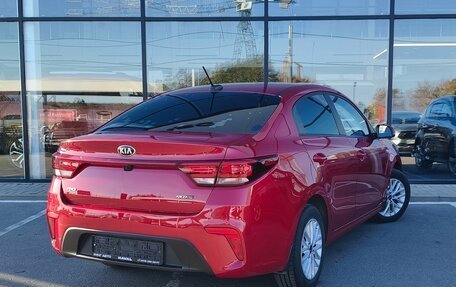 KIA Rio IV, 2018 год, 1 110 000 рублей, 2 фотография
