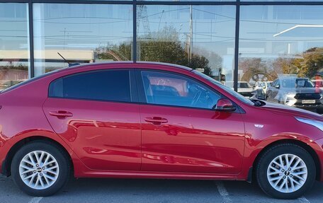 KIA Rio IV, 2018 год, 1 110 000 рублей, 6 фотография