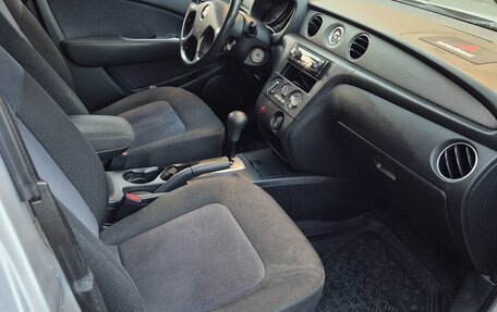 Mitsubishi Outlander III рестайлинг 3, 2003 год, 500 000 рублей, 8 фотография