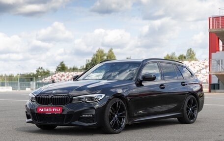 BMW 3 серия, 2019 год, 4 750 000 рублей, 1 фотография