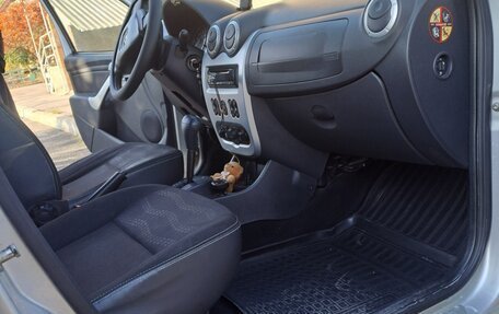 Renault Sandero I, 2013 год, 650 000 рублей, 10 фотография