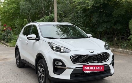 KIA Sportage IV рестайлинг, 2020 год, 2 550 000 рублей, 13 фотография