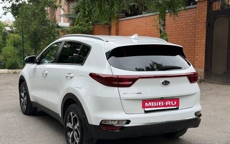 KIA Sportage IV рестайлинг, 2020 год, 2 550 000 рублей, 6 фотография