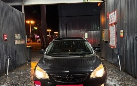 Opel Astra J, 2012 год, 700 000 рублей, 3 фотография