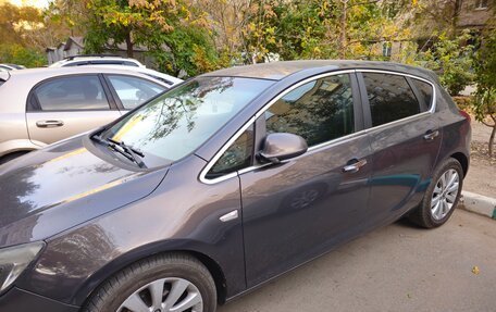 Opel Astra J, 2013 год, 350 000 рублей, 3 фотография