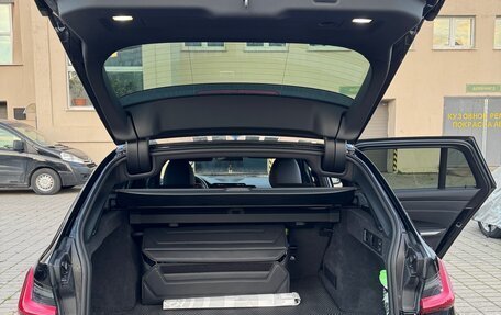 BMW 3 серия, 2019 год, 4 750 000 рублей, 12 фотография