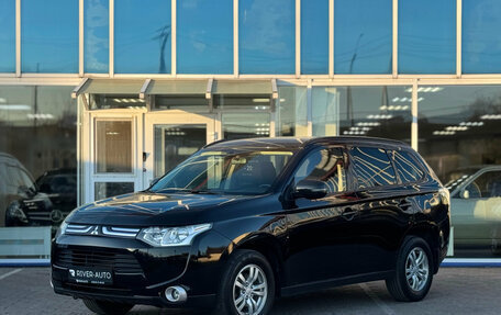 Mitsubishi Outlander III рестайлинг 3, 2013 год, 1 280 000 рублей, 5 фотография