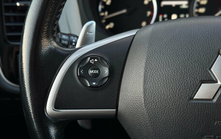 Mitsubishi Outlander III рестайлинг 3, 2013 год, 1 280 000 рублей, 16 фотография